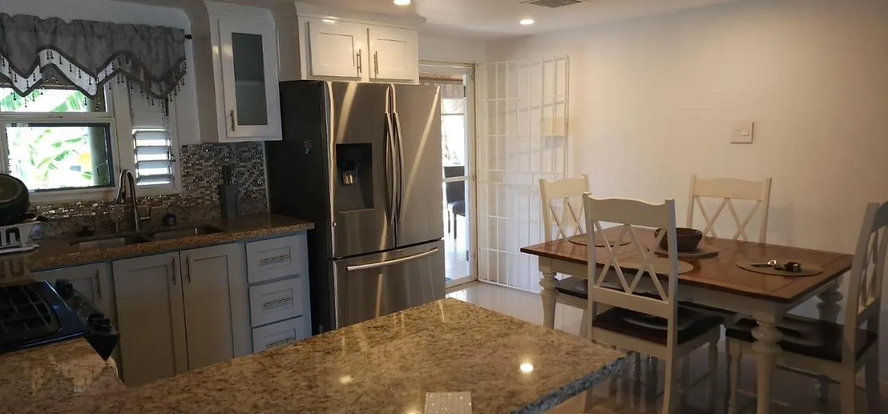 Sehfeh Luxury Vacation Home Falmouth